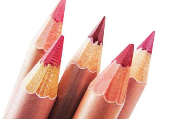 唇線筆和眉筆的區(qū)別 唇線筆筆芯怎么取出來 唇線筆和眉筆的區(qū)別 唇線筆筆芯怎么取出來