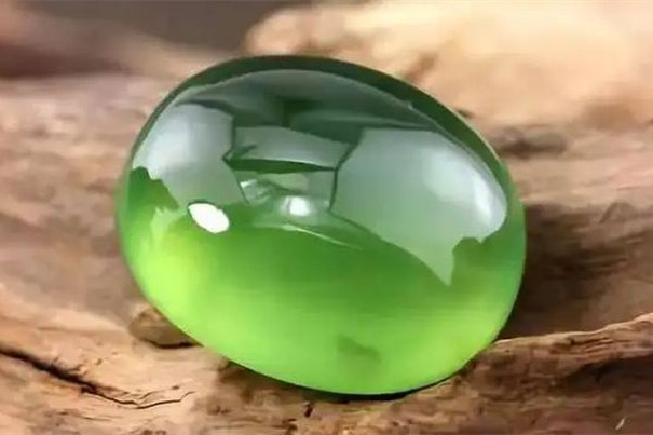 葡萄石是什么檔次的寶石 葡萄石有收藏價(jià)值嗎 葡萄石是什么檔次的寶石 葡萄石有收藏價(jià)值嗎