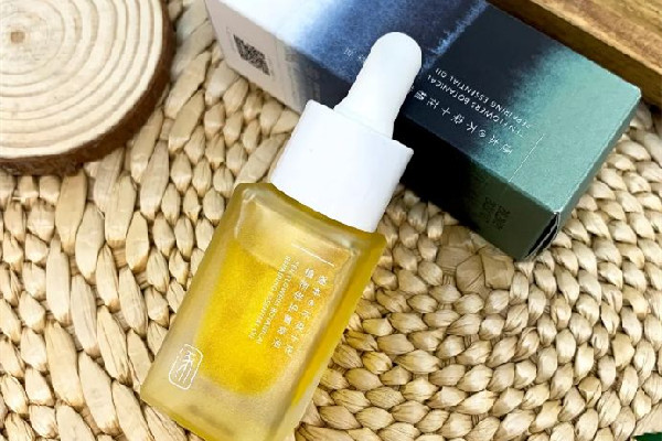 逐本精華油是干嘛的 逐本精華油是植物油嗎 逐本精華油是干嘛的 逐本精華油是植物油嗎