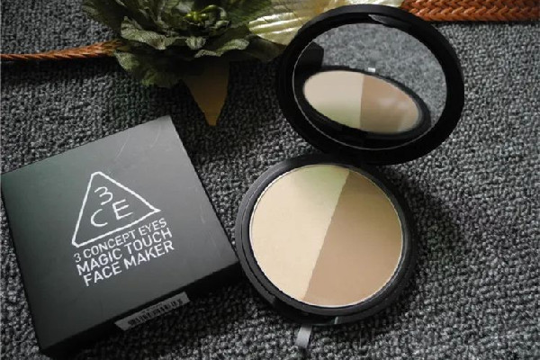 修容粉用什么刷子 修容粉可以用美妝蛋按壓嗎 修容粉用什么刷子 修容粉可以用美妝蛋按壓嗎