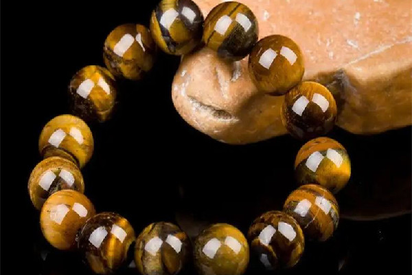 虎眼石怎么辨別真假 虎眼石買(mǎi)什么顏色最好