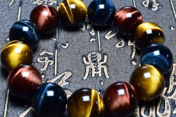 虎眼石會越戴越好看嗎 虎眼石戴久了會有什么變化 虎眼石會越戴越好看嗎 虎眼石戴久了會有什么變化