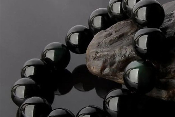 黑曜石怎么辨別真假 黑曜石有幾種顏色 黑曜石怎么辨別真假 黑曜石有幾種顏色