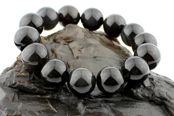 黑曜石要戴多久有效果 黑曜石要貼身佩戴才有效嗎 黑曜石要戴多久有效果 黑曜石要貼身佩戴才有效嗎