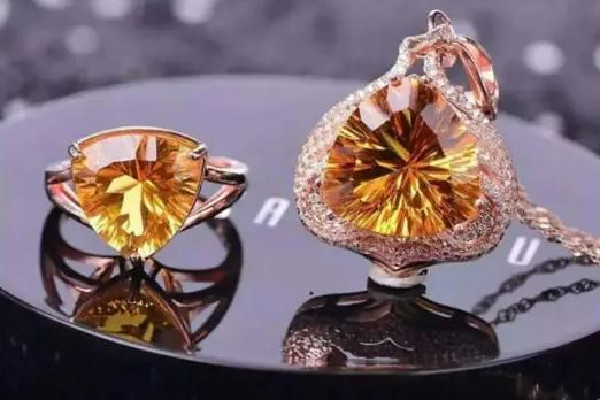 黃水晶價(jià)格多少錢(qián)一克 黃水晶產(chǎn)地哪里最好 黃水晶價(jià)格多少錢(qián)一克 黃水晶產(chǎn)地哪里最好