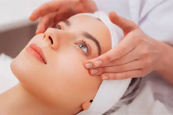 積玉橋美麗田園店做項目的時候會有推銷嗎 多久去美容院做一次臉部護理好 積玉橋美麗田園店做項目的時候會有推銷嗎 多久去美容院做一次臉部護理好