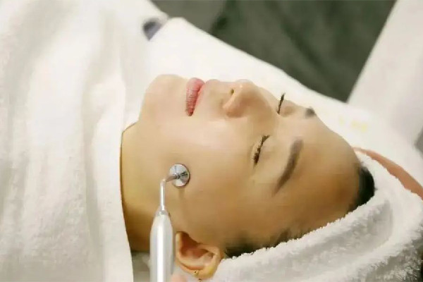 積玉橋淇·會(huì)所肌膚補(bǔ)水項(xiàng)目做得怎么樣好不好 肌膚補(bǔ)水有什么好處 積玉橋淇·會(huì)所肌膚補(bǔ)水項(xiàng)目做得怎么樣好不好 肌膚補(bǔ)水有什么好處