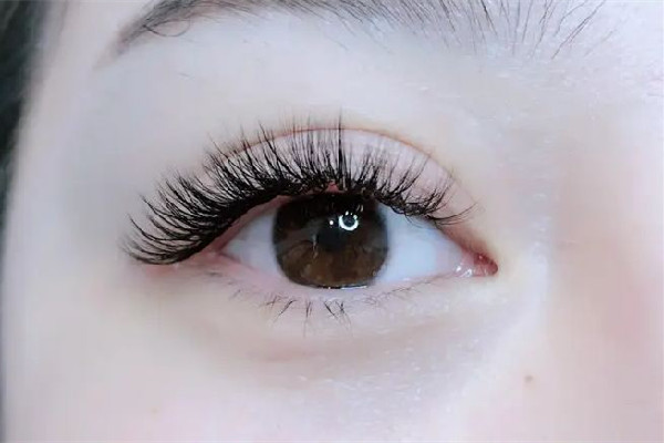 積玉橋MIUMIU·NAIL Salon店美睫項(xiàng)目做的怎么樣 美睫是種睫毛嗎