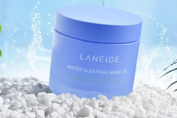 睡眠面膜前要用水和乳和面霜嗎 睡眠面膜在護(hù)膚的第幾步用 睡眠面膜前要用水和乳和面霜嗎 睡眠面膜在護(hù)膚的第幾步用