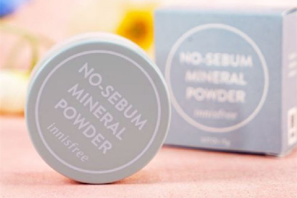 悅詩風吟散粉用洗面奶可以卸妝嗎 悅詩風吟散粉不化妝可以用嗎 悅詩風吟散粉用洗面奶可以卸妝嗎 悅詩風吟散粉不化妝可以用嗎