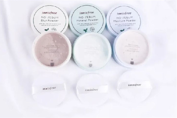 悅詩風(fēng)吟散粉會(huì)堵塞毛孔嗎 悅詩風(fēng)吟散粉用多了會(huì)怎樣 悅詩風(fēng)吟散粉會(huì)堵塞毛孔嗎 悅詩風(fēng)吟散粉用多了會(huì)怎樣