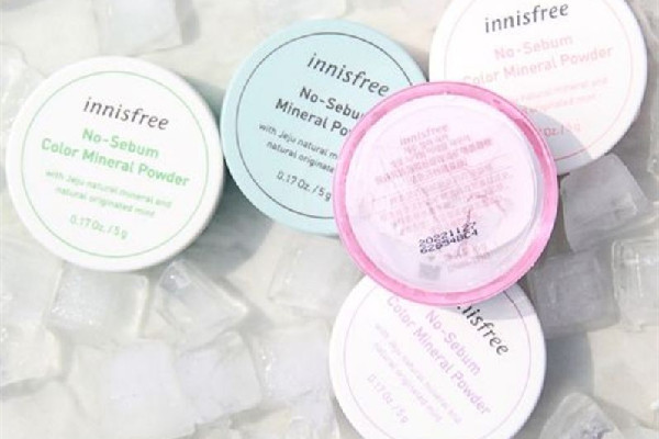 悅詩風(fēng)吟散粉會(huì)堵塞毛孔嗎 悅詩風(fēng)吟散粉用多了會(huì)怎樣 悅詩風(fēng)吟散粉會(huì)堵塞毛孔嗎 悅詩風(fēng)吟散粉用多了會(huì)怎樣