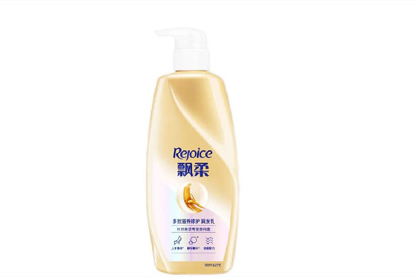 潤(rùn)發(fā)乳會(huì)讓頭發(fā)變油嗎 潤(rùn)發(fā)乳可以抹在頭皮上嗎 潤(rùn)發(fā)乳會(huì)讓頭發(fā)變油嗎 潤(rùn)發(fā)乳可以抹在頭皮上嗎