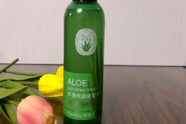 蘆薈爽膚水可以收縮毛孔嗎 蘆薈爽膚水用多久有效果 蘆薈爽膚水可以收縮毛孔嗎 蘆薈爽膚水用多久有效果