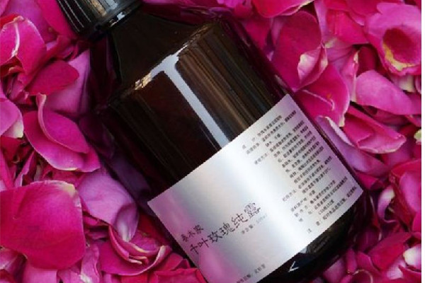 玫瑰純露都淡斑祛斑的效果嗎 玫瑰純露用多久才有效果 玫瑰純露都淡斑祛斑的效果嗎 玫瑰純露用多久才有效果