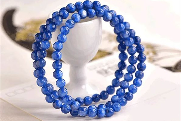 藍(lán)晶石怎么辨別真假 藍(lán)晶石會越戴越藍(lán)嗎