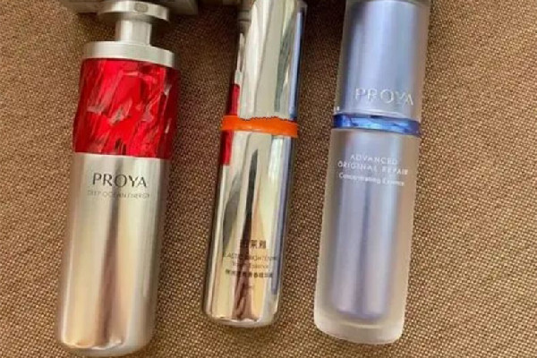 珀萊雅早c晚a哪個(gè)是白天用的 珀萊雅早c晚a的正確用法 珀萊雅早c晚a哪個(gè)是白天用的 珀萊雅早c晚a的正確用法