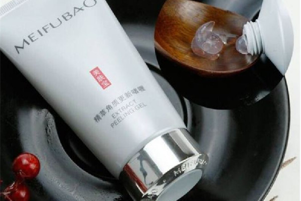 去角質(zhì)啫喱會(huì)讓角質(zhì)變薄嗎 去角質(zhì)啫喱對(duì)皮膚好還是不好 去角質(zhì)啫喱會(huì)讓角質(zhì)變薄嗎 去角質(zhì)啫喱對(duì)皮膚好還是不好