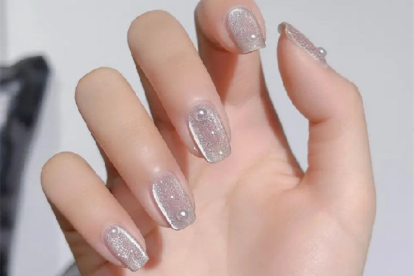 后湖奈爾美甲美睫店美甲做的怎么樣 美甲涂抹甲油膠順序