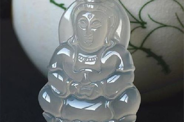 觀音吊墜不戴了怎么處理 觀音吊墜不戴了可以送人嗎 觀音吊墜不戴了怎么處理 觀音吊墜不戴了可以送人嗎