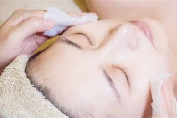 后湖skin79皮膚管理中心面部補(bǔ)水后感覺怎么樣 面部補(bǔ)水有什么好方法嗎 后湖skin79皮膚管理中心面部補(bǔ)水后感覺怎么樣 面部補(bǔ)水有什么好方法嗎