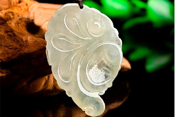 觀音吊墜有破損能戴嗎 觀音吊墜有裂紋怎么辦 觀音吊墜有破損能戴嗎 觀音吊墜有裂紋怎么辦