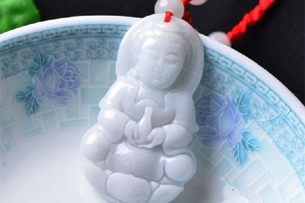 觀音吊墜怎么佩戴 觀音吊墜和平安扣哪個好 觀音吊墜怎么佩戴 觀音吊墜和平安扣哪個好