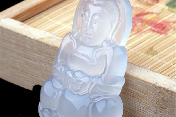 觀音吊墜可以戴著沖涼嗎 觀音吊墜可以戴著睡覺(jué)嗎 觀音吊墜可以戴著沖涼嗎 觀音吊墜可以戴著睡覺(jué)嗎