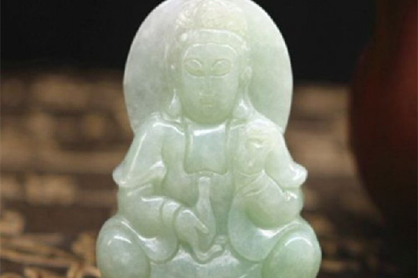 觀音吊墜什么材質(zhì)比較好 觀音吊墜買(mǎi)黃金的還是和田玉 觀音吊墜什么材質(zhì)比較好 觀音吊墜買(mǎi)黃金的還是和田玉