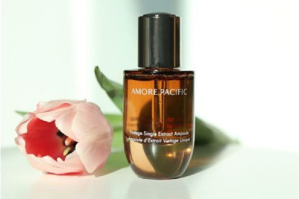 山茶花精油有涂抹燙傷的作用嗎 山茶花精油可以抹頭發(fā)嗎 山茶花精油有涂抹燙傷的作用嗎 山茶花精油可以抹頭發(fā)嗎