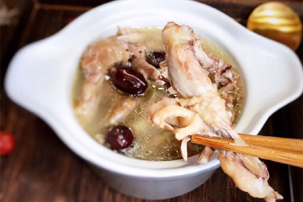 鴿子湯對(duì)傷口愈合有好處嗎 鴿子湯適合手術(shù)后的人喝嗎 鴿子湯對(duì)傷口愈合有好處嗎 鴿子湯適合手術(shù)后的人喝嗎