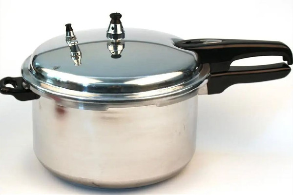 高壓鍋要等氣放完了才能打開(kāi)嗎 高壓鍋放氣會(huì)不會(huì)爆炸 高壓鍋要等氣放完了才能打開(kāi)嗎 高壓鍋放氣會(huì)不會(huì)爆炸