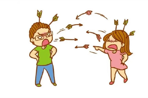 夫妻吵架孩子獨自被鎖車內(nèi)大哭 夫妻吵架對孩子的影響有多大