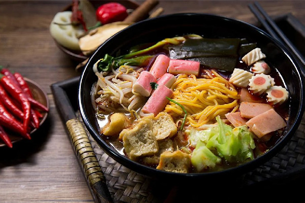 男生吃楊國福1年發(fā)現(xiàn)竟是楊圍福 楊國福麻辣燙怎么樣 男生吃楊國福1年發(fā)現(xiàn)竟是楊圍福 楊國福麻辣燙怎么樣