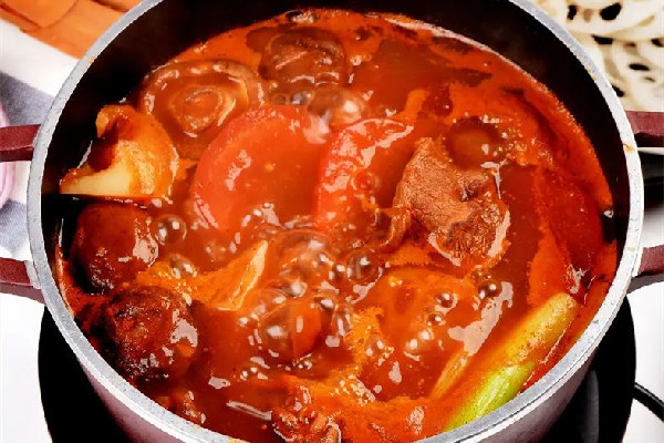 番茄火鍋底料煮什么菜好吃 番茄火鍋底料煮菜能減肥嗎 番茄火鍋底料煮什么菜好吃 番茄火鍋底料煮菜能減肥嗎