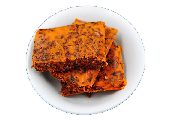 牛油火鍋底料怎么炒 牛油火鍋底料自己做的和買的哪個(gè)口感好 牛油火鍋底料怎么炒 牛油火鍋底料自己做的和買的哪個(gè)口感好