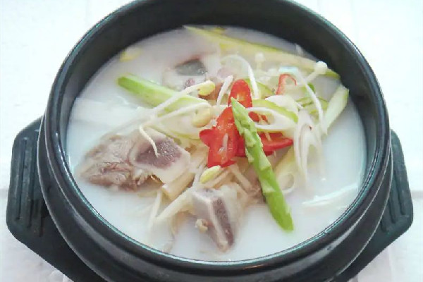 骨湯火鍋熱量高嗎 骨湯火鍋可以喝嗎 骨湯火鍋熱量高嗎 骨湯火鍋可以喝嗎