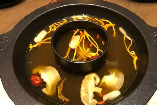 菌湯火鍋會不會長胖 菌湯火鍋熱量高嗎