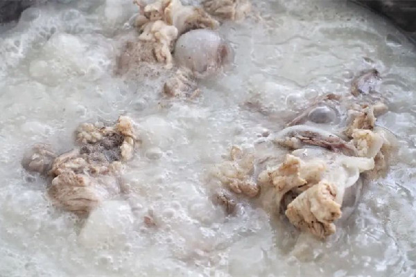 骨湯火鍋熱量高嗎 骨湯火鍋可以喝嗎 骨湯火鍋熱量高嗎 骨湯火鍋可以喝嗎