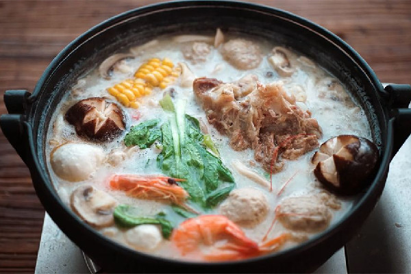 骨湯火鍋熱量高嗎 骨湯火鍋可以喝嗎 骨湯火鍋熱量高嗎 骨湯火鍋可以喝嗎