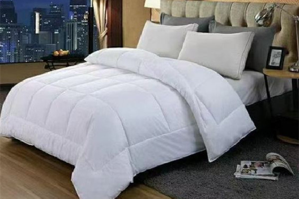 羊絨被蓋著暖和還是鋪著暖和 羊絨被怎么蓋才暖和 羊絨被蓋著暖和還是鋪著暖和 羊絨被怎么蓋才暖和