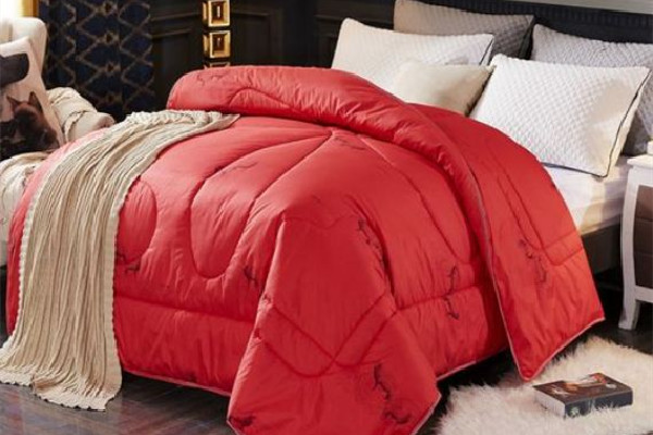 羊絨被是純的好還是20%的好 羊絨被怎么選 羊絨被是純的好還是20%的好 羊絨被怎么選