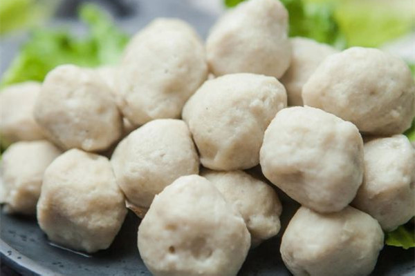 魚丸下鍋為什么全散了 魚丸什么時候下鍋 魚丸下鍋為什么全散了 魚丸什么時候下鍋