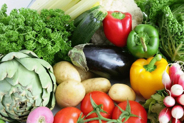 河南農(nóng)民稱菜爛地里降價(jià)70%賣(mài)不掉 蔬菜對(duì)人體有哪些好處 河南農(nóng)民稱菜爛地里降價(jià)70%賣(mài)不掉 蔬菜對(duì)人體有哪些好處