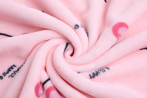 法蘭絨怎么區(qū)分好壞 法蘭絨會起球嗎 法蘭絨怎么區(qū)分好壞 法蘭絨會起球嗎