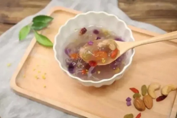 藕粉對(duì)皮膚好嗎 藕粉吃多了好嗎 藕粉對(duì)皮膚好嗎 藕粉吃多了好嗎