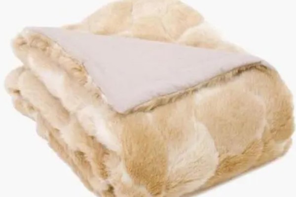 毛毯買什么材質(zhì)的比較好 毛毯買什么絨的好 毛毯買什么材質(zhì)的比較好 毛毯買什么絨的好