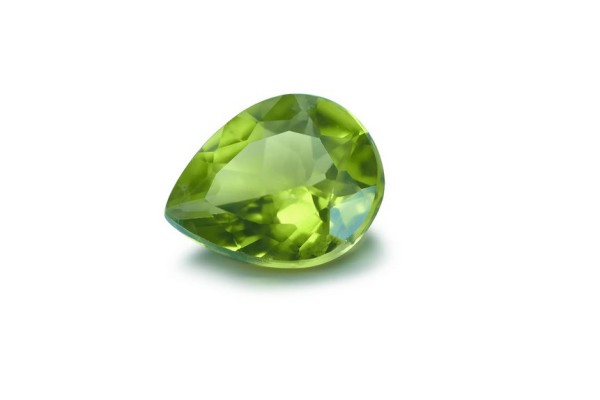 橄欖石是幾月的生辰石 橄欖石適合什么人佩戴 橄欖石是幾月的生辰石 橄欖石適合什么人佩戴