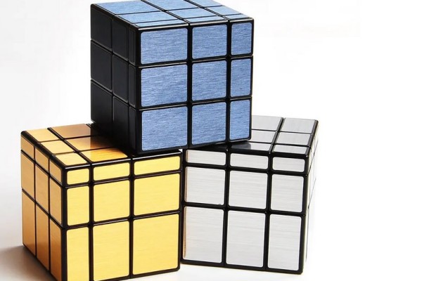 13歲男孩打破魔方世界紀錄 魔方怎么玩 13歲男孩打破魔方世界紀錄 魔方怎么玩