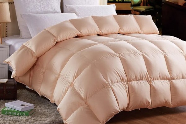 羽絨被多久曬一次 羽絨被曬多長時間合適 羽絨被多久曬一次 羽絨被曬多長時間合適